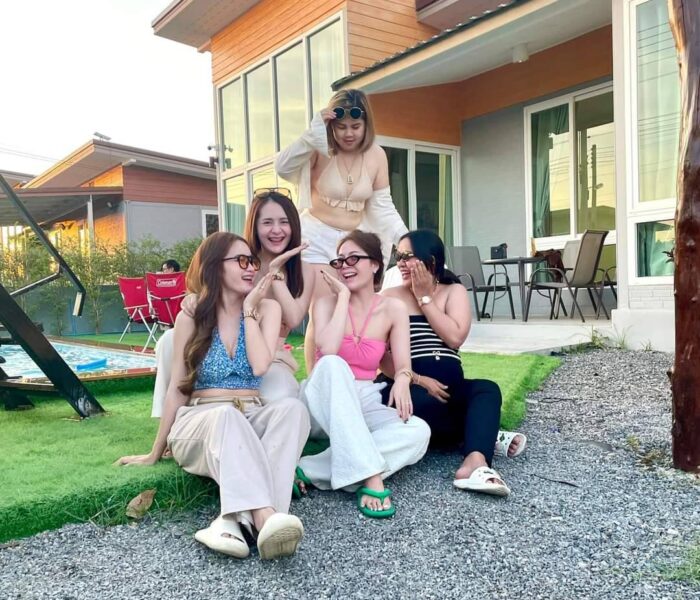 สาวๆมาเที่ยว Mountain View Pool Villa